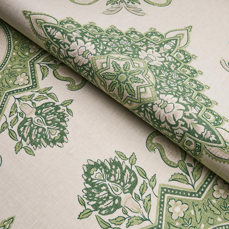 Tissu à médaillon Schumacher x Mark D. Sikes Montecito, Vert feuille