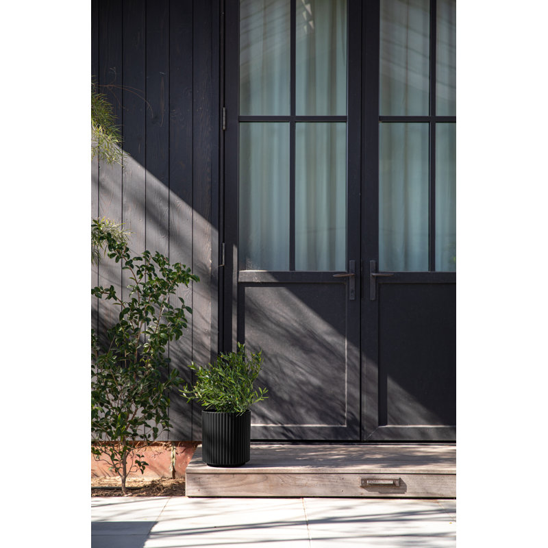 Black Fluted Plastic-Stone Round Planter Set