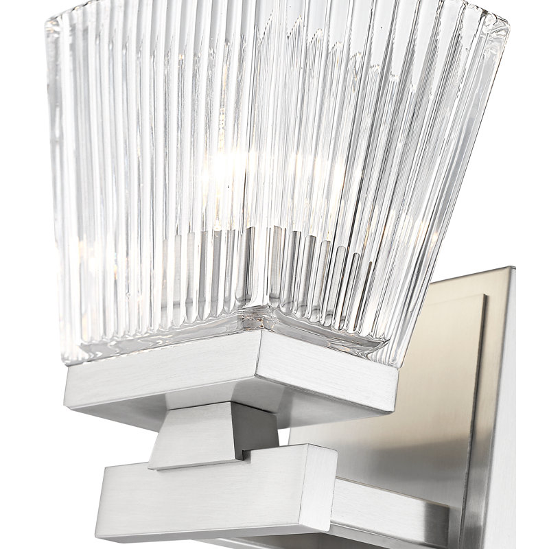 Lutrische Armed Sconce, Clear, Brushed Nickel