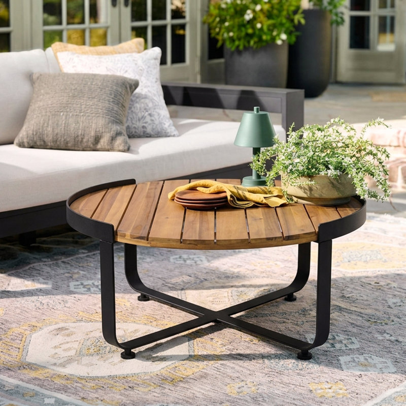 Table basse d'extérieur, Brun