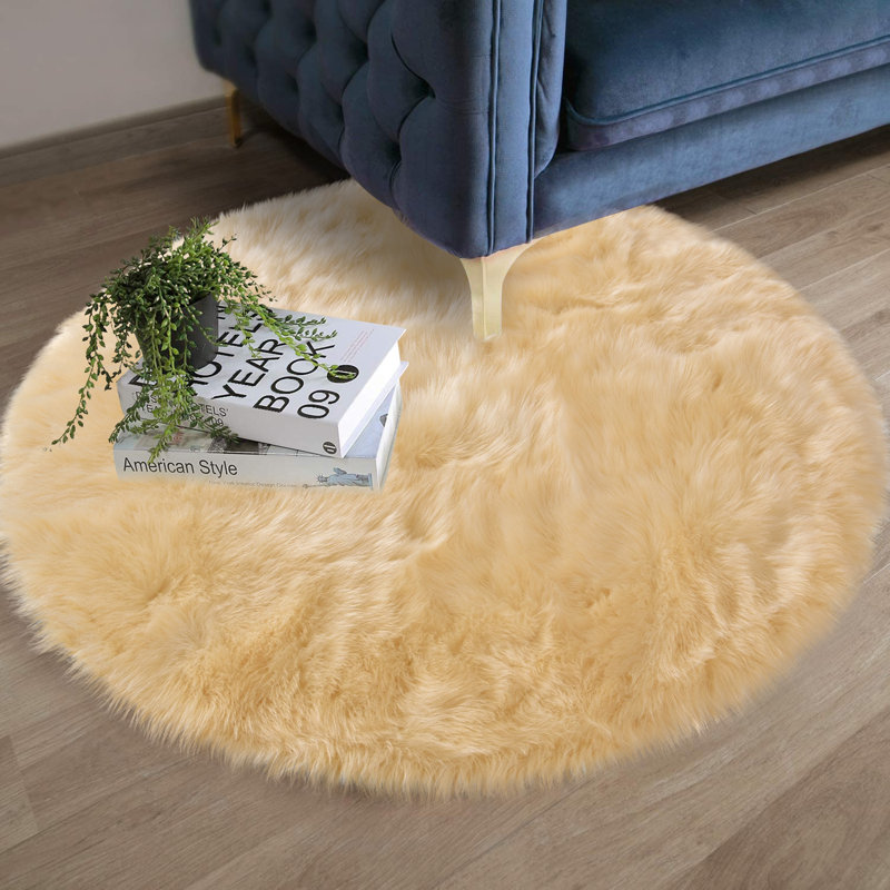 Chastina Faux Sheepskin Indoor Rug, Round 6'6"