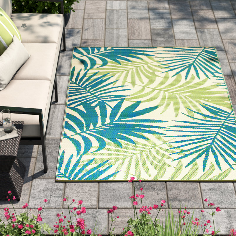 Rectangle Traci Floral Green/Blue/Ivory Indoor & Outdoor Plastic Straw Area Rug, Rectangle 7'10" x 10'