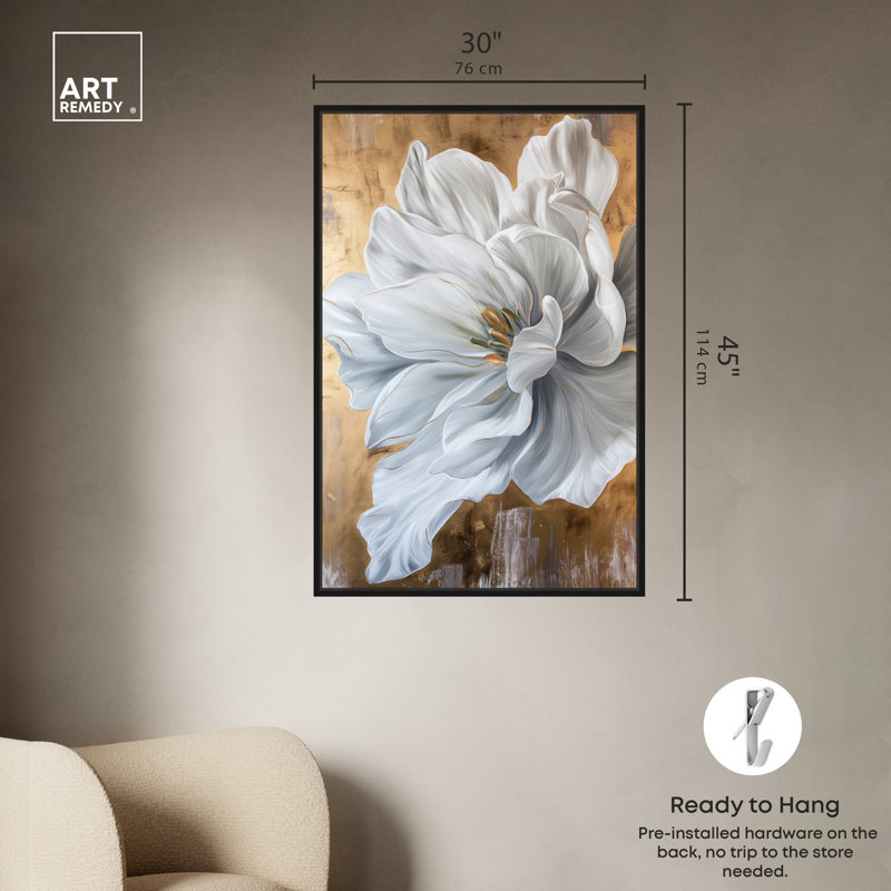Florals "Bloom White Petals" par Art Remedy sur toile, Cadre noir, H 46 po x l 31 po