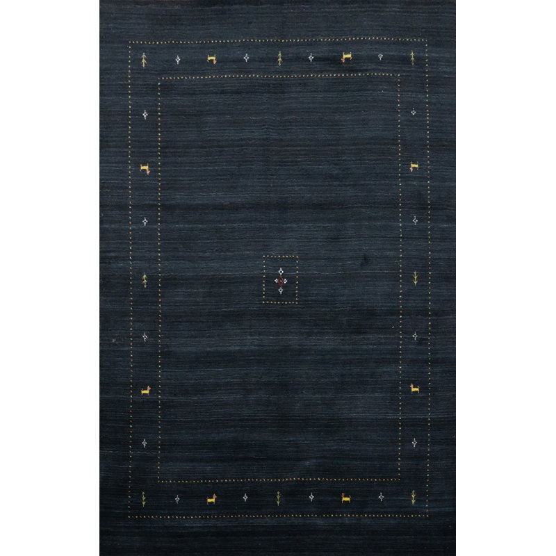 Élégant tapis bleu minuit de style Gabbeh 6 x 8 avec des motifs tribaux subtils