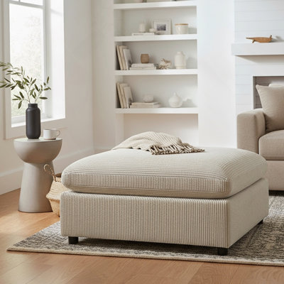 Repose-pieds en velours côtelé beige Chelsea