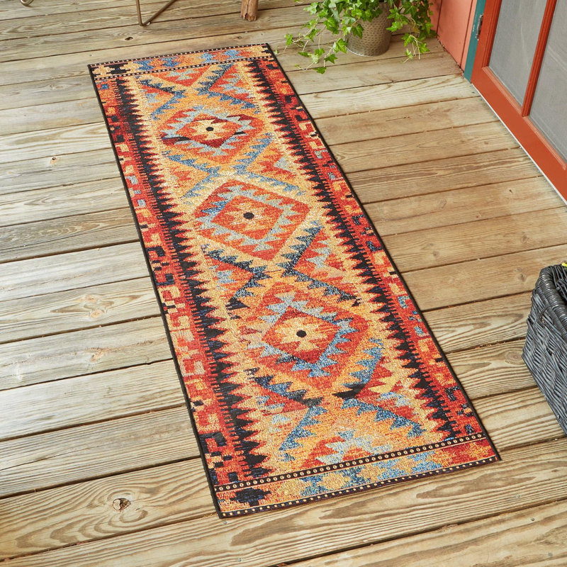 Lidio Washable Geometric Indoor / Outdoor Rug, Runner 2'7" x 5'3"