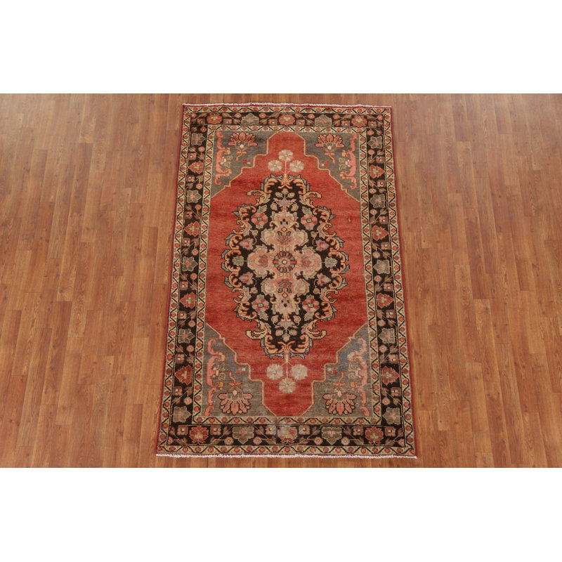 Geometric Red   Rug 4x7