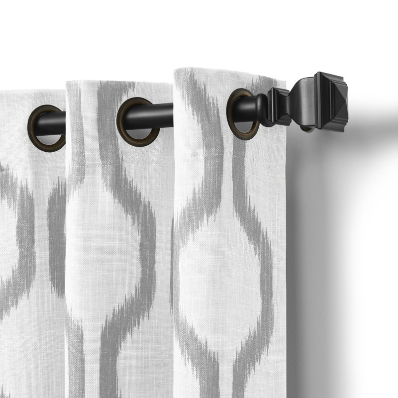 Rideau simple en polyester Clayburgh, l 52 po x L 84 po, Gris clair