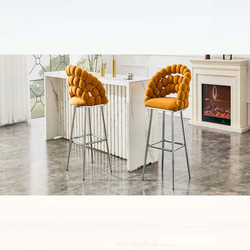 Tabourets de bar modernes Cloud rembourrés, hauteur du comptoir, ensemble de 2, revêtement en velours et pieds en métal chromé, orange
