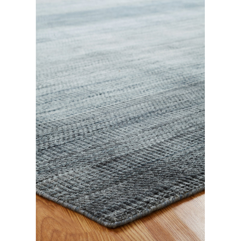 Tapis bleu en laine et en soie tissé à la main Maidenhead, Rectangle 2 pi x 3 pi