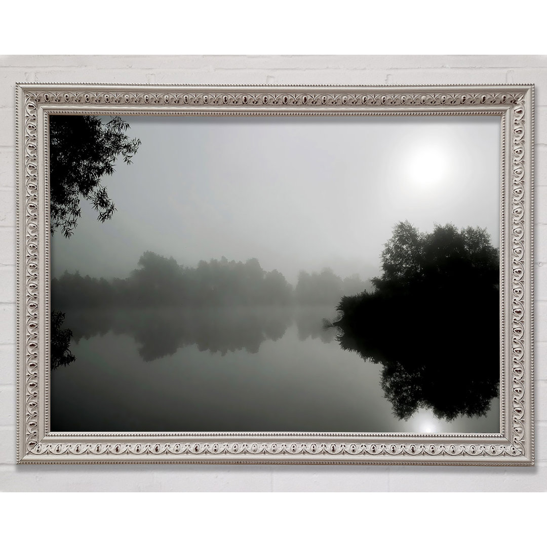 Misty Moonlit River B N W - Einzelner Bilderrahmen Kunstdrucke