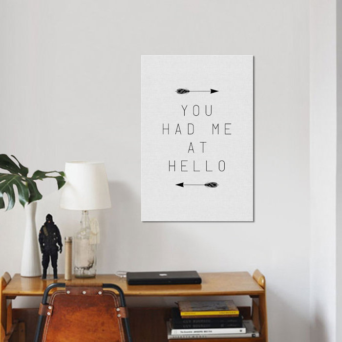 «You Had Me Arrow», art textuel par Orara Studio sur toile, H 60 po x l 40po x P 1,5 po, Toile tendue, Pas de tapis