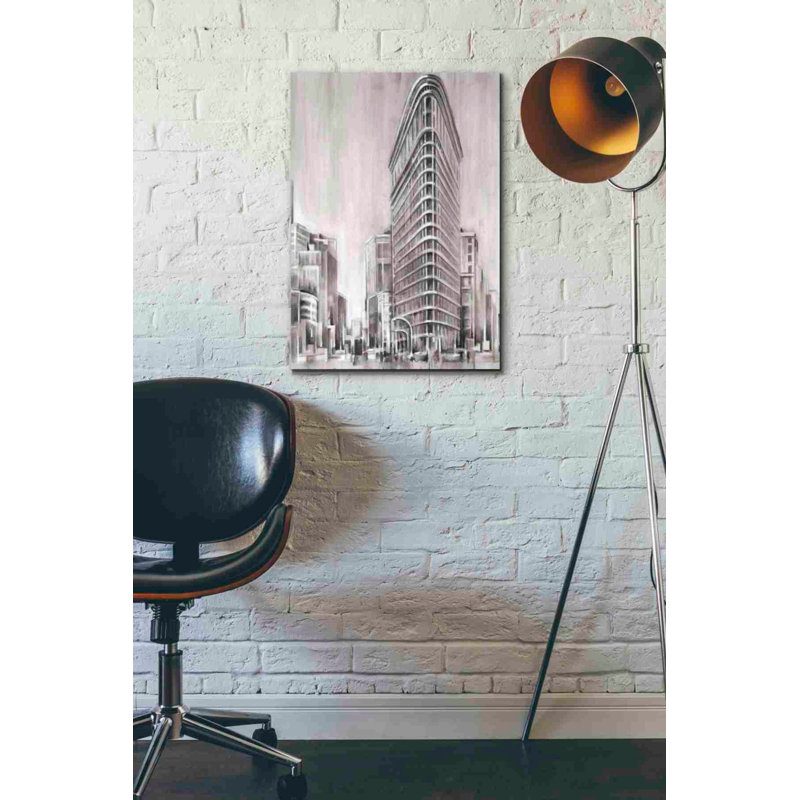 «Art Deco Cityscape II» par Ethan Harper, art mural sur toile, H 26 po x l 18 po x P 0,75 po