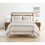 DESIGN STUDIO Nevada Tribal Tan 3-Piece Microfiber Quilt Set with Tassels