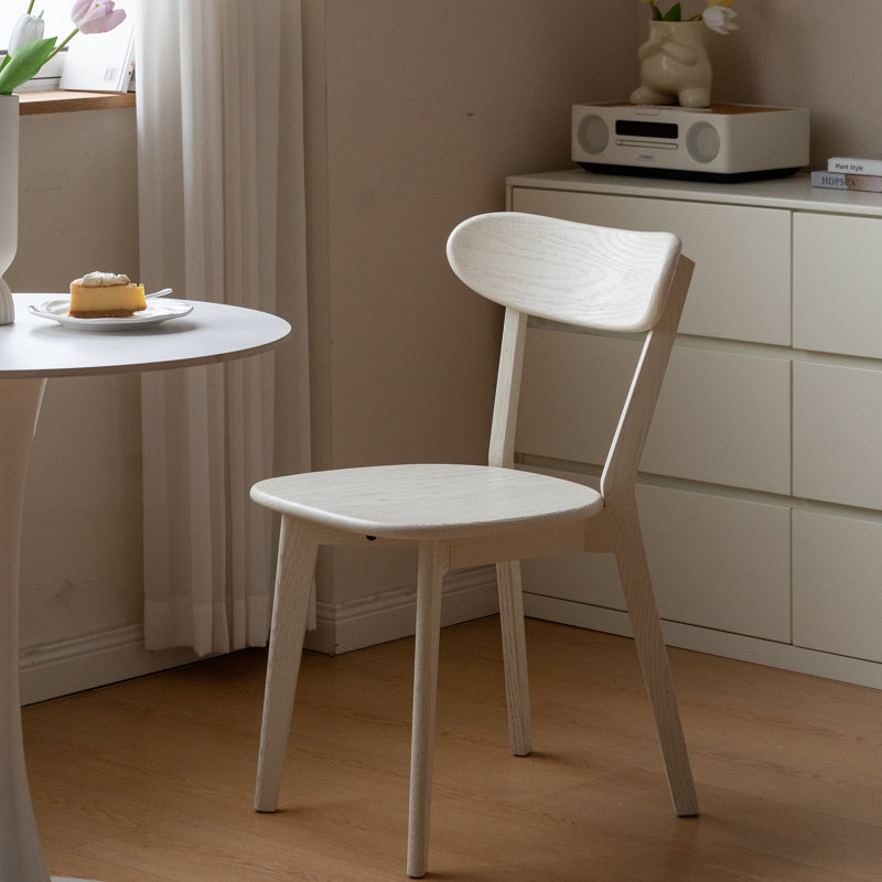 Chaise de salle à manger en bois avec dossier incurvé Aden, Blanc