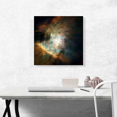 " Orion Nebula Hubble Telescope "