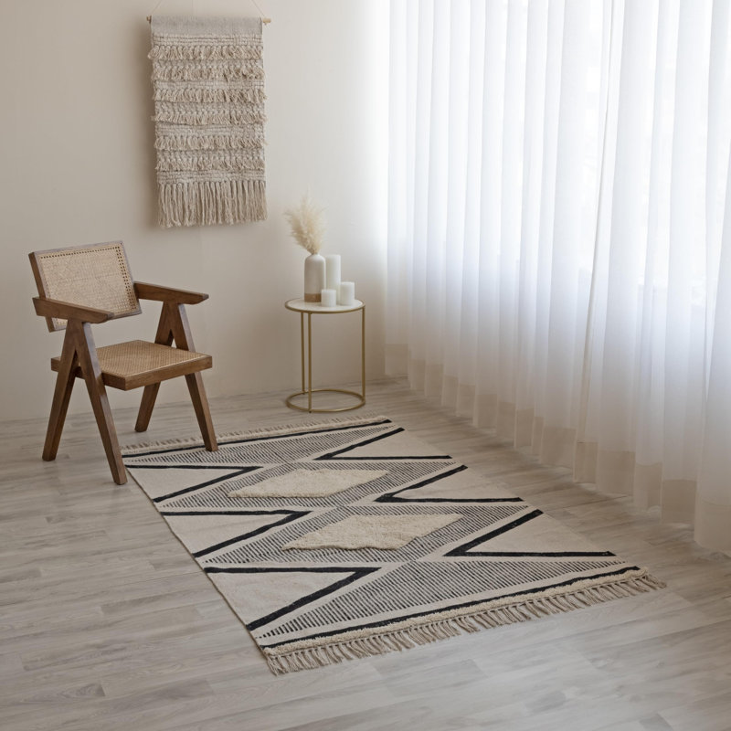 Tufted Cotton Runner Rug with Tassels | 2' x 4.3' | Beige, Runner 24 " x 51.6 "