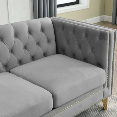 Luxurious Velvet Chesterfield Sofa with Tufted Buttons and Metal Legs for Modern Living Rooms and Bedrooms