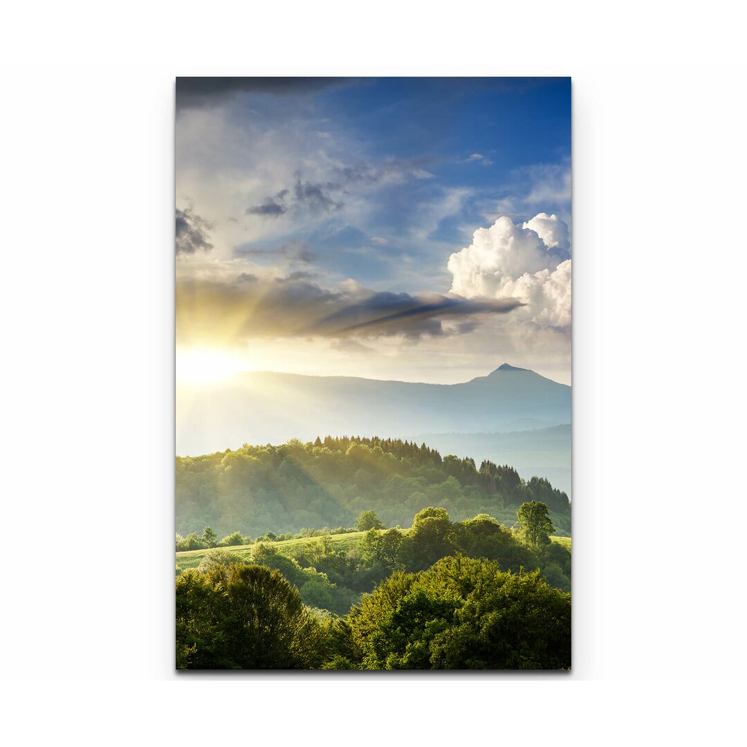 Leinwandbild Gebirgslandschaft mit bewölktem Himmel – Ukraine