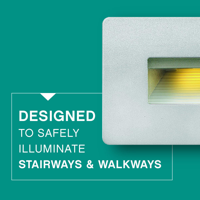 Luna Line Voltage Integrated LED Step Light, Titanium