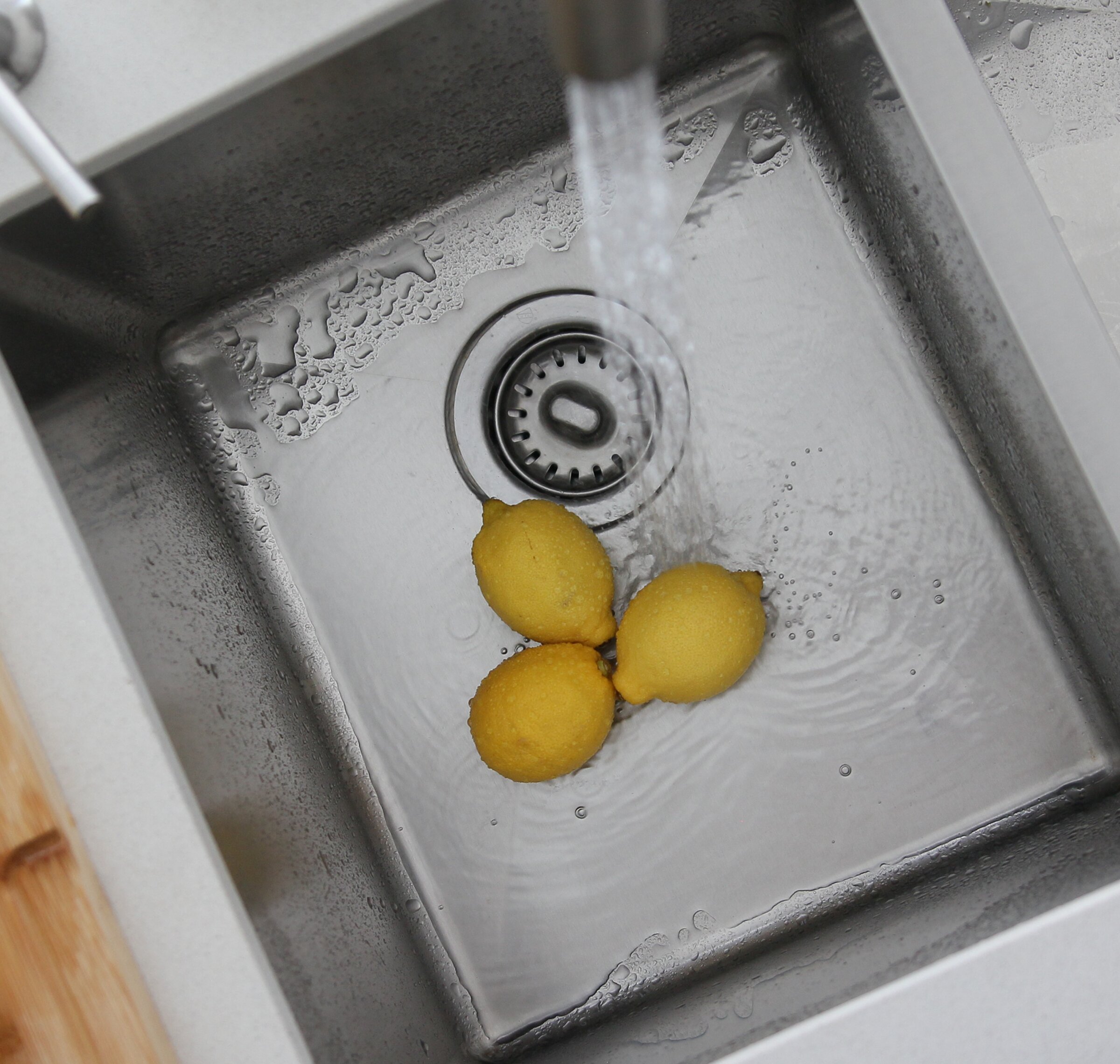 American Standard Kitchen Sink Drain with Strainer in Stainless Steel