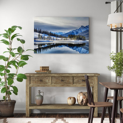 «The Majestic Cross Reflections of the Mountains and the Lake», reproduction de photo sur toile en bleu / vert