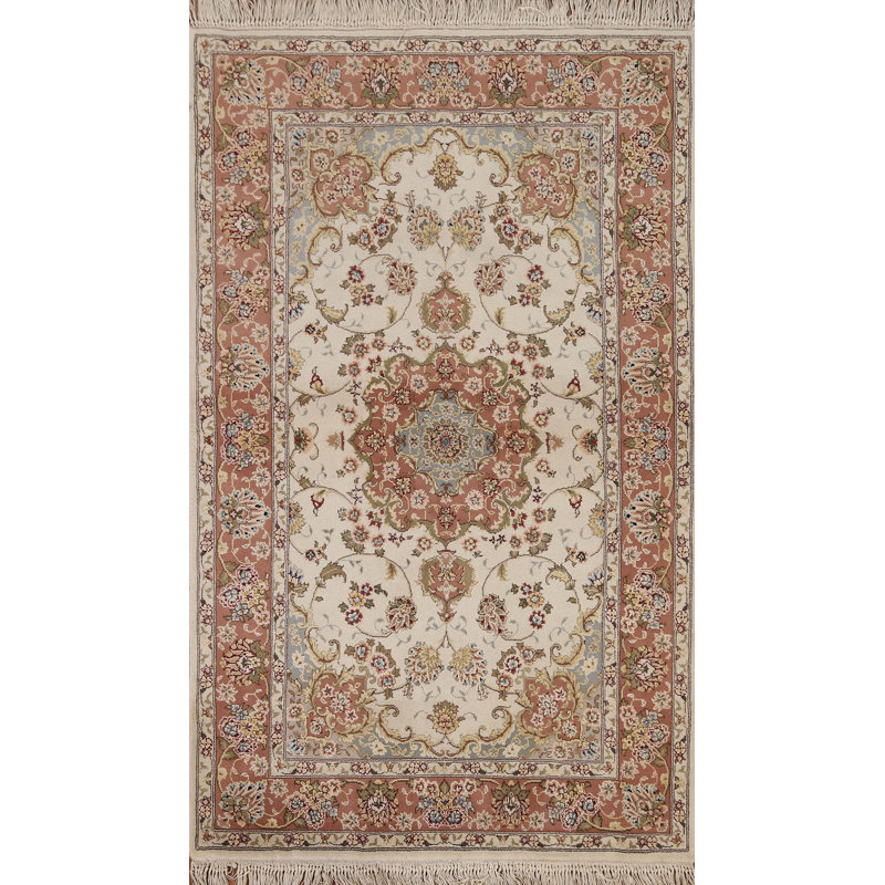 Tapis en laine et soie Tabriz