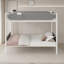Bed-982635573