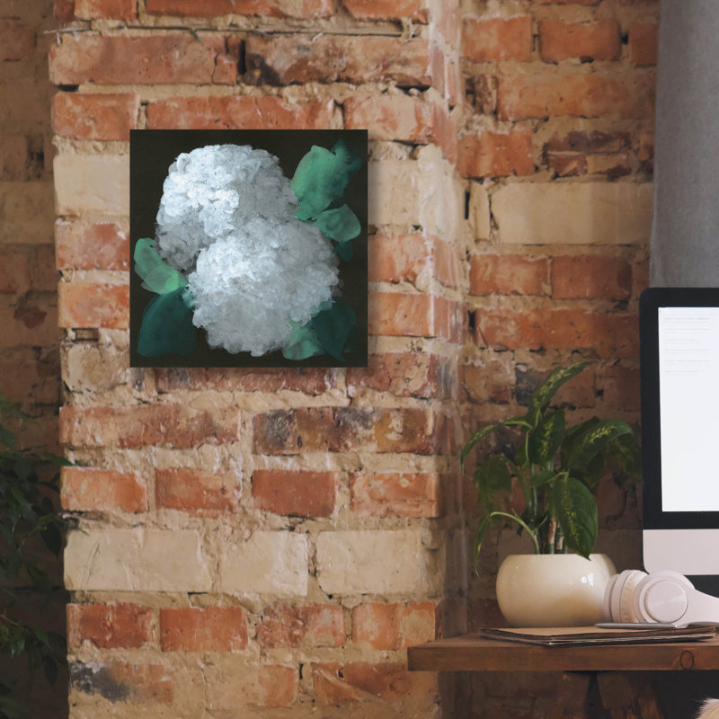 Toile épique «Hydrangea 2» par Chris Paschke, H 12 po x l 12 po x P 0,75 po