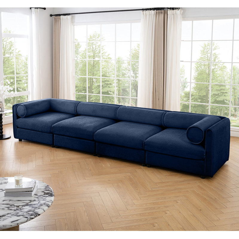 4 chenilles bleues avec espace de rangement confortable et ergonomique