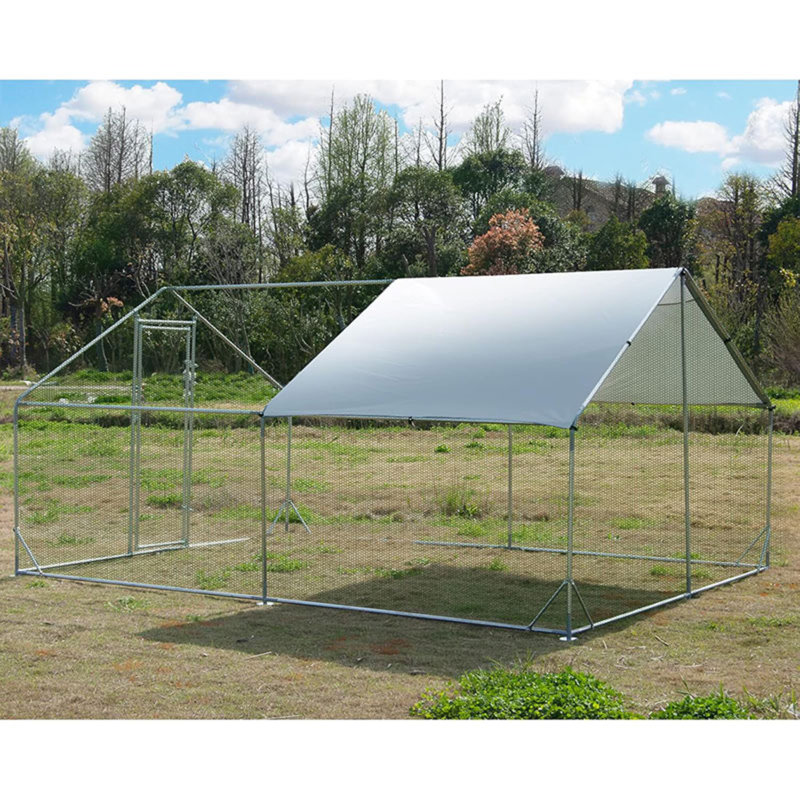 Cage à poules en métal avec cage imperméable et anti-UV pour utilisation dans une cour extérieure avec toit pointu 