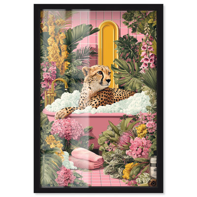 Art mural de salle de bain Cheetah and the Bubbles II par Art Remedy, cadre noir, 31 x 46