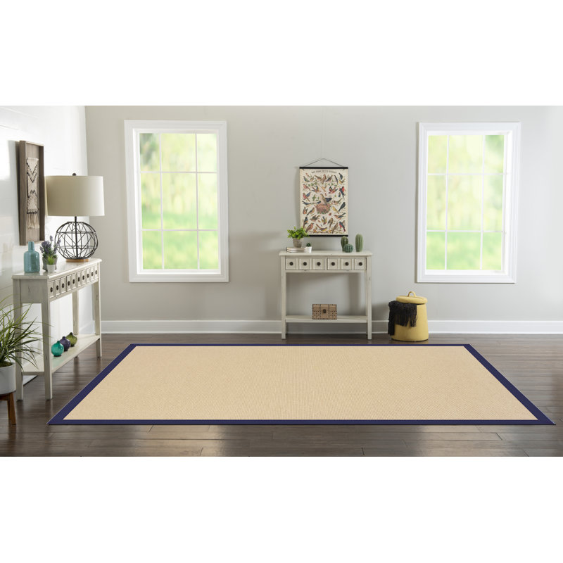 Tapis berbère beige clair fait à la main avec bordure en coton bleu marine Nannette, Rectangulaire 8 pi x 11 pi