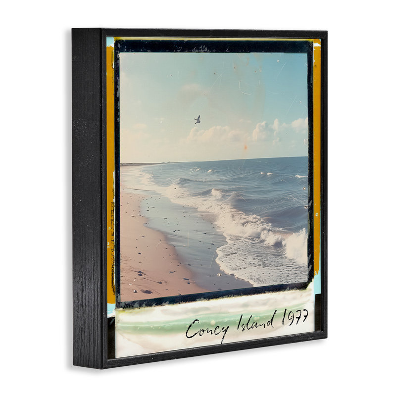 «Beach Trip '77», giclée par Annabelle Hall, Giclée encadrée noir minuit, H 12 po x l 12 po