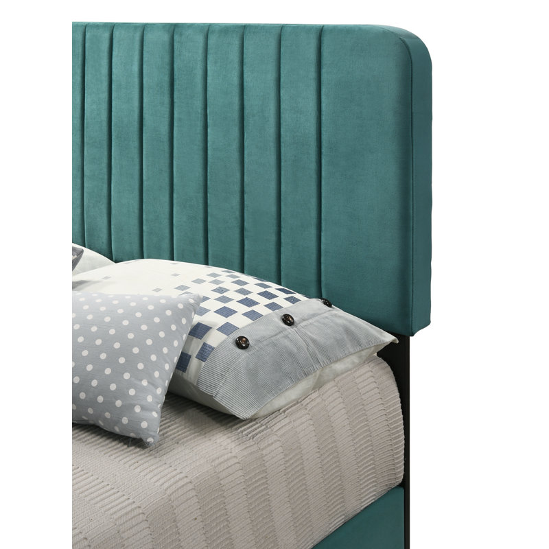 Anjelah Upholstered Standard Bed, Green, Queen