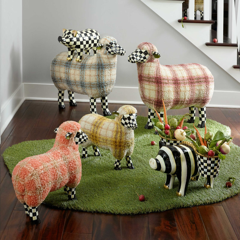 Courtly Check® Pig Figurine