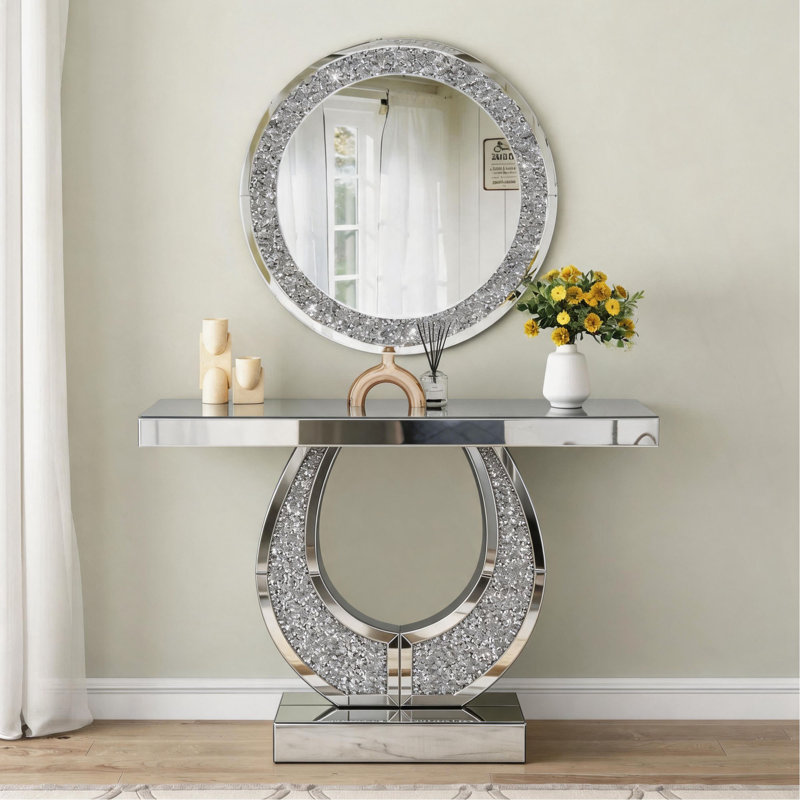 Console à miroir de 45 pouces avec losanges concassés incrustés dans la rainure du miroir, canapé en forme de O glam derrière la table, table d'entrée en verre argenté moderne pour le couloir du salon, bureau de la console de luxe