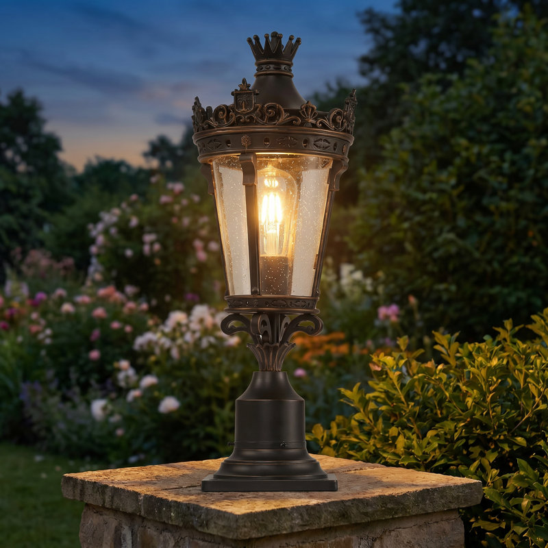 Vintage Crown Outdoor Post Light with Clear Glass Shade in Weather-Resistant Metal
