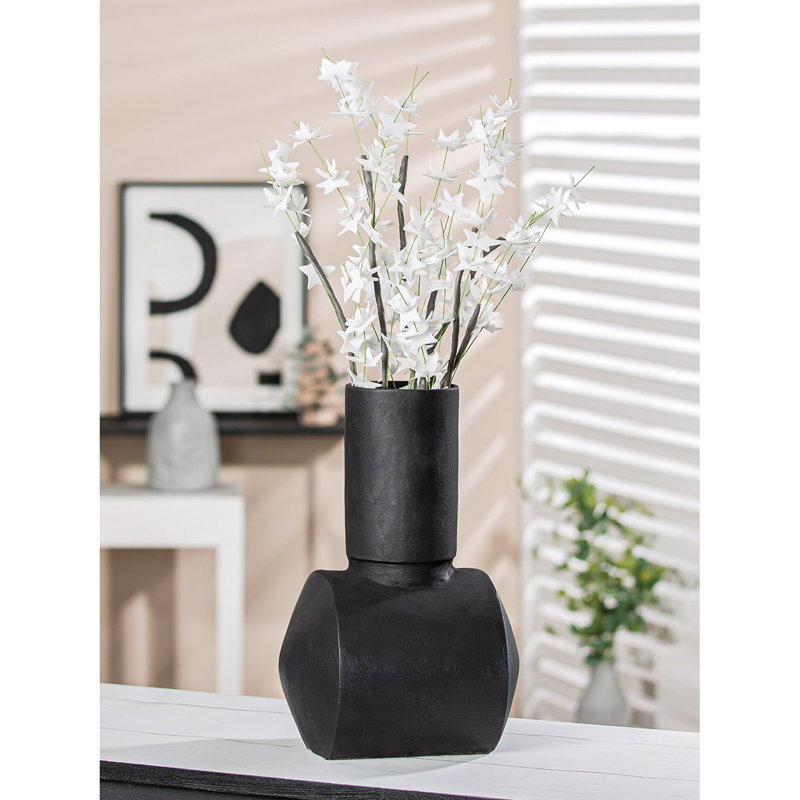 Alfonsina Aluminum Table Vase