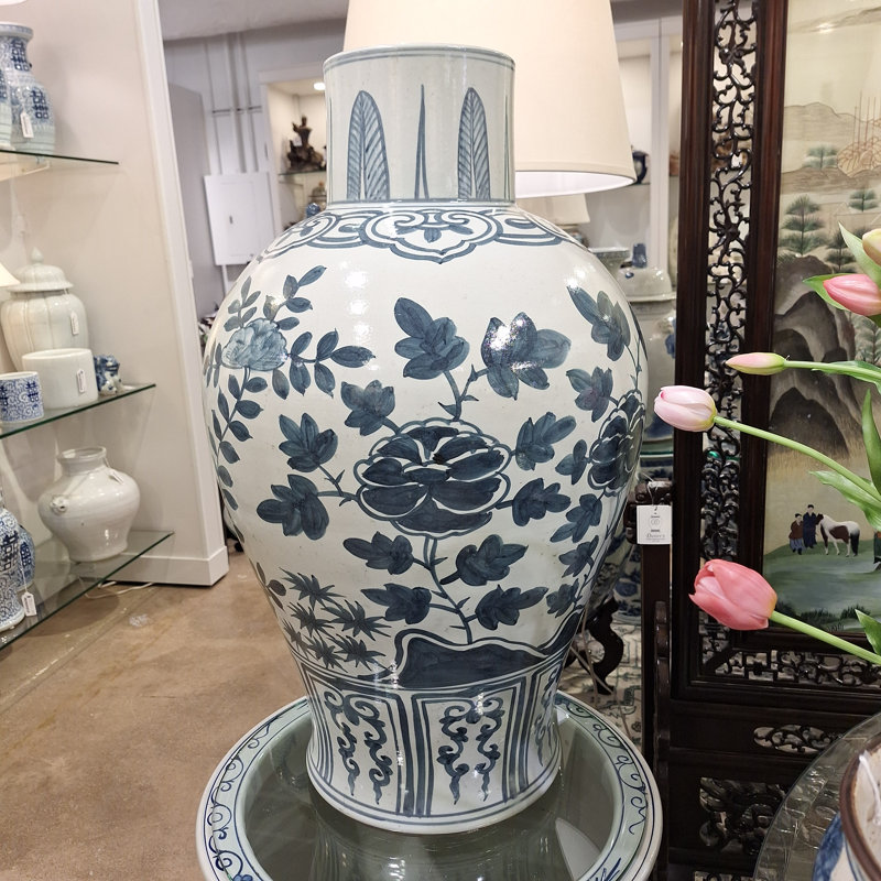 Porcelain China Table Vase
