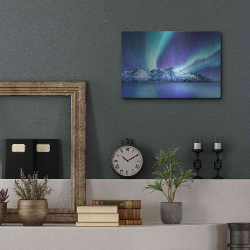 «Northern Lights In The Lofoten Îles Norvège 1» par Luxe Portfolio, art mural en métal, H 12 po x l 16 po