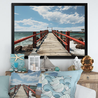 " Beach Pier Perspective Black II "