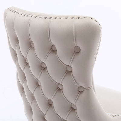 Chaise de salle à manger rembourrée à oreilles avec garniture cloutée et pieds en bois massif, ensemble de 2