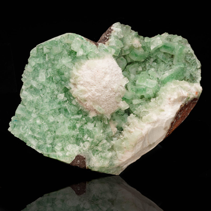 Mordénite sur apophyllite verte de l'Inde