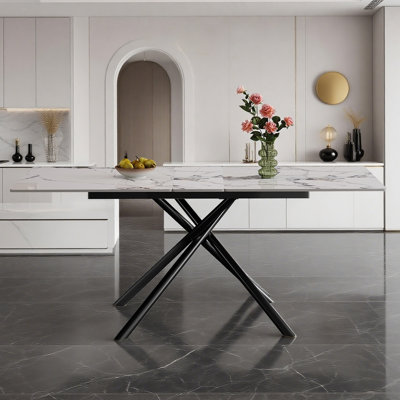 Expandable Dining Table with Retractable Leaf, Suitable for Multiple People, Ideal for Small Living Spaces, Combining Durability and Style