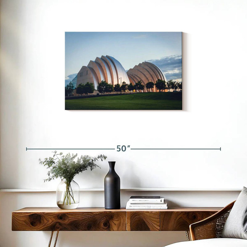 Nicci Performing Arts Center, Kansas, H 20 po x l 30 po