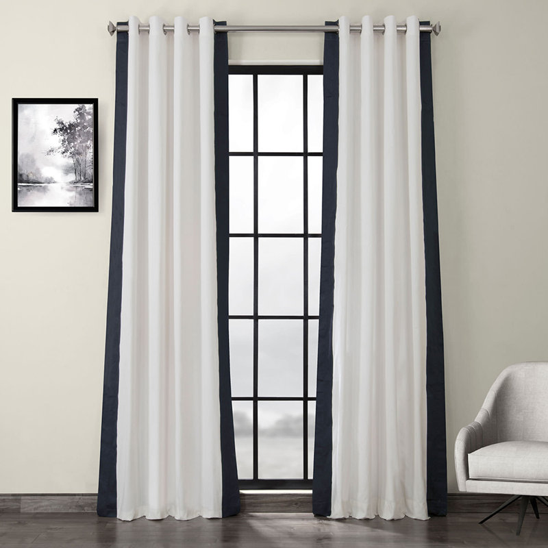 Panneau de rideau simple en coton avec œillets Yang, l 50 po x L 108 po, Blanc chaud chaud / noir