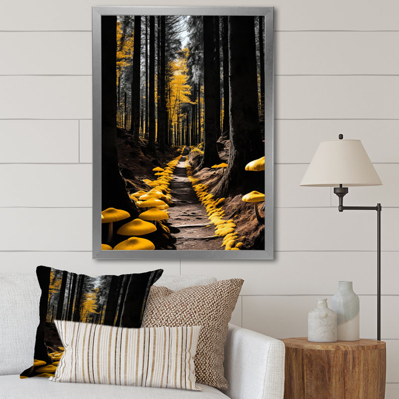Sentier de forêt jaune et noir II - paysage et art mural, salon, H 32 po x l 24 po x P 1 po, Cadre photo argenté