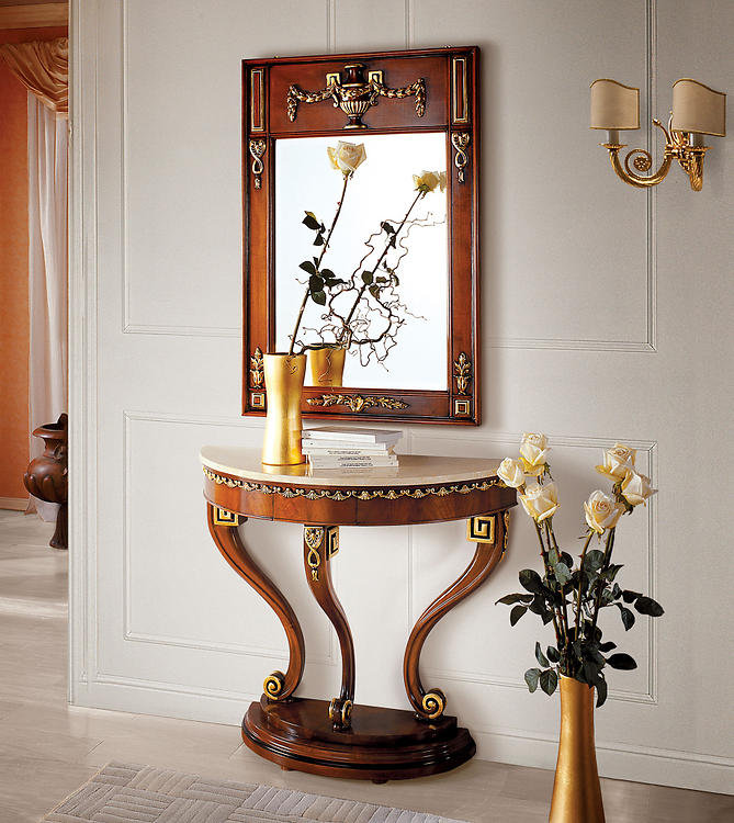 Traditional Accent Mirror
