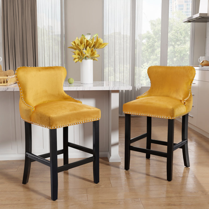 Ensemble de 2 tabourets de bar en velours avec dossier à oreilles en bois massif, jaune